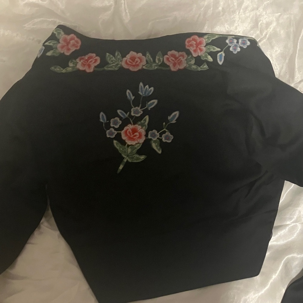 Nasty Gal Black Embroidered Floral Tie-Front Wrap Top - Picture 9 of 9